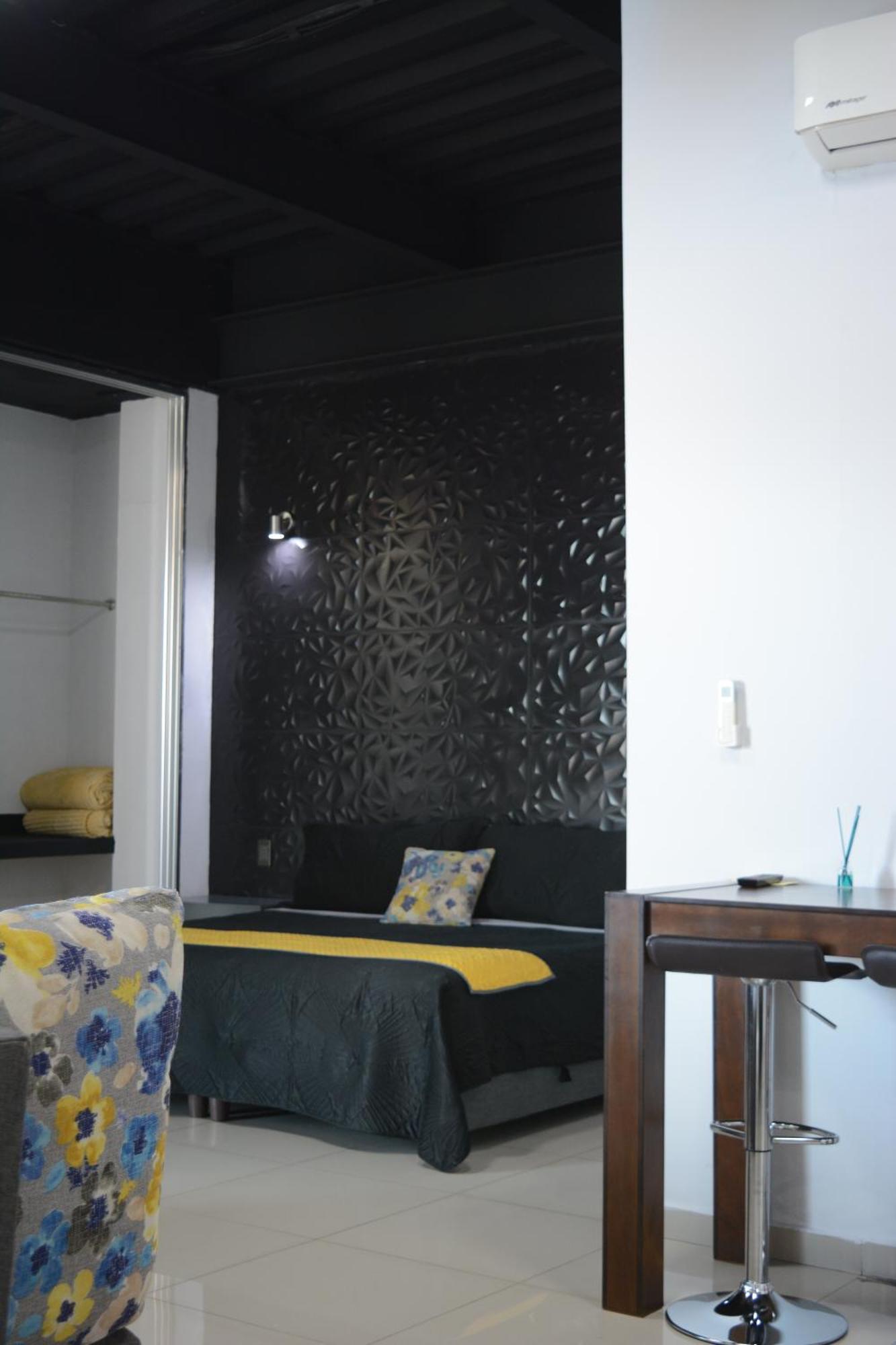 Suites La Gloria Tepatitlán Exterior foto